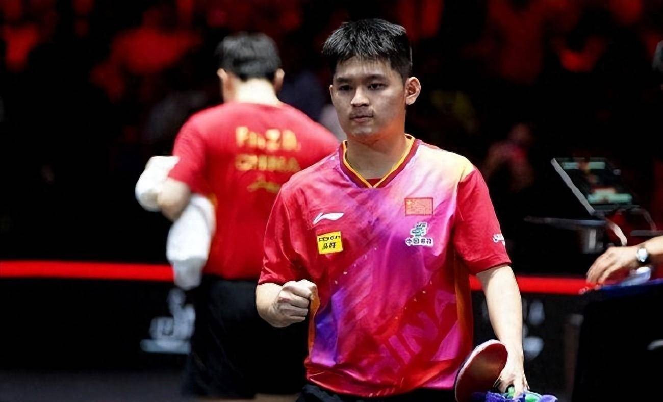 马拉松附加赛焦点战:江南天狼队强势横扫岭南白虎队,新星闪耀。门前嗅觉决定胜负 马拉松附加赛焦点战:江南天狼队强势横扫岭南白虎队,新星闪耀。门前嗅觉决定胜负