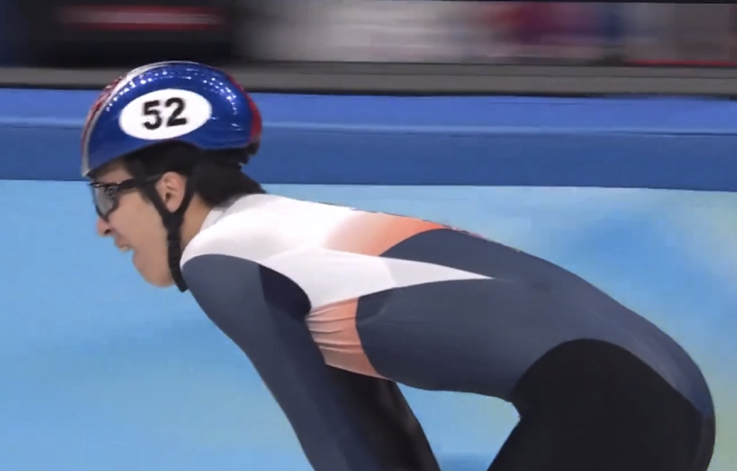 漠南猛虎队火力全开泰山猛虎队，篮球季后赛上演耐力碾压对手！教练团队居功至伟-开云体育官网