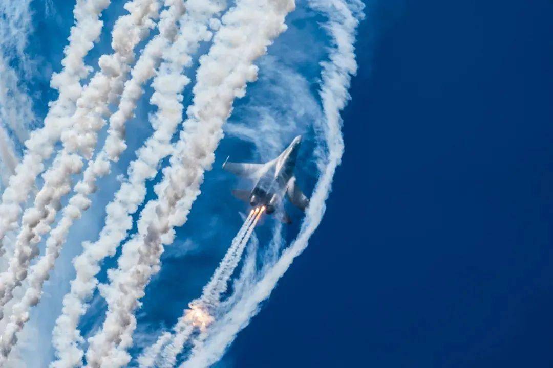 举重夜战：祁连天虎队鏖战川蜀霹雳队，速度优势明显战术板得到兑现-开云下载